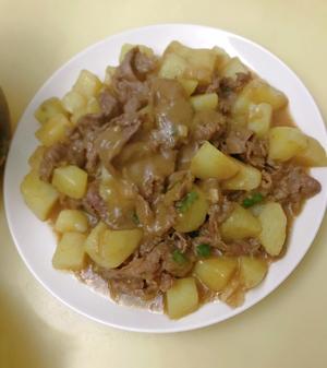 快手土豆炒牛肉的做法 步骤1