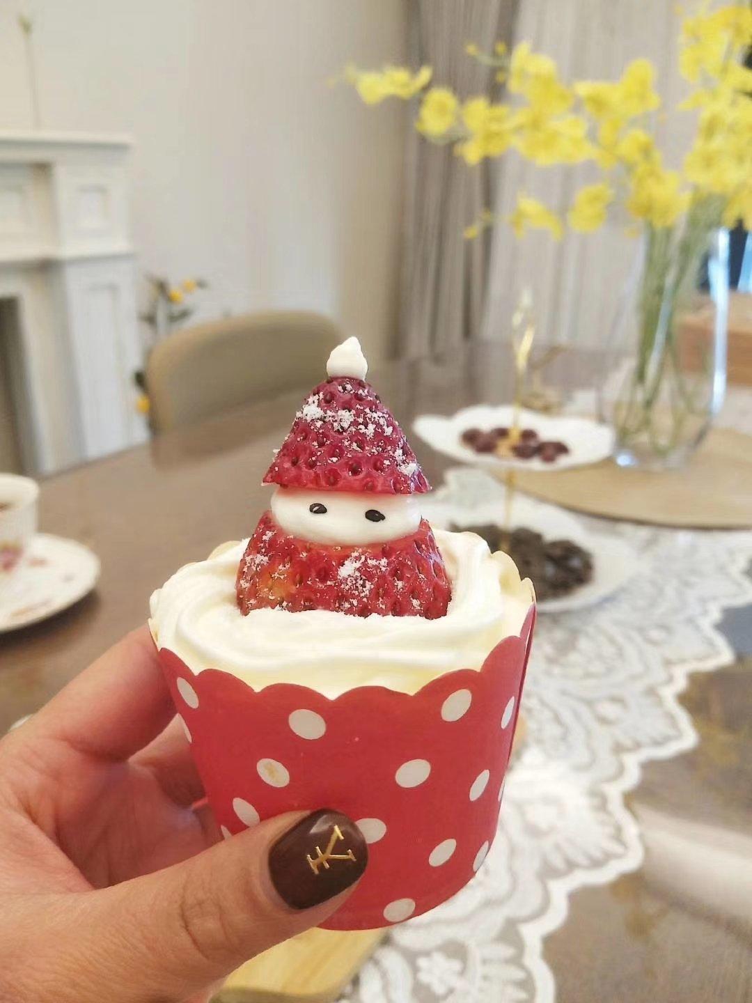 草莓圣诞老人、圣诞雪人