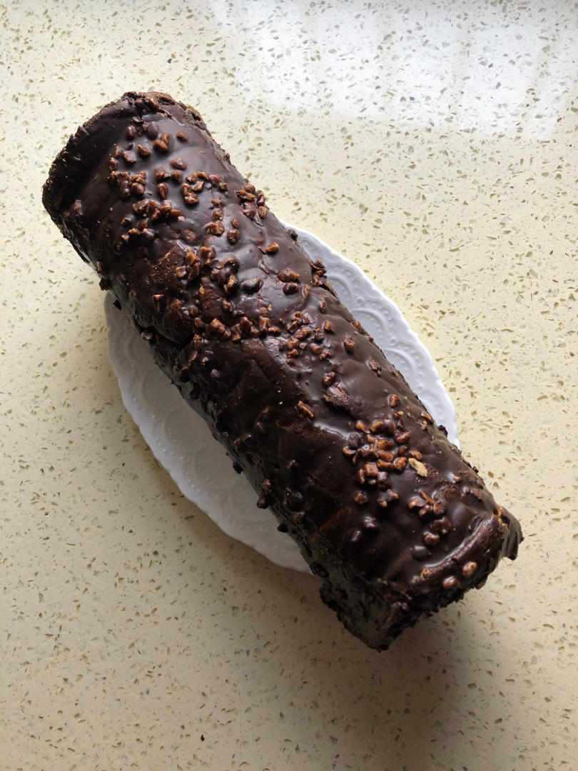 🍫梦龙蛋糕卷. 巧克力脆皮蛋糕卷 by pink-rabbit
