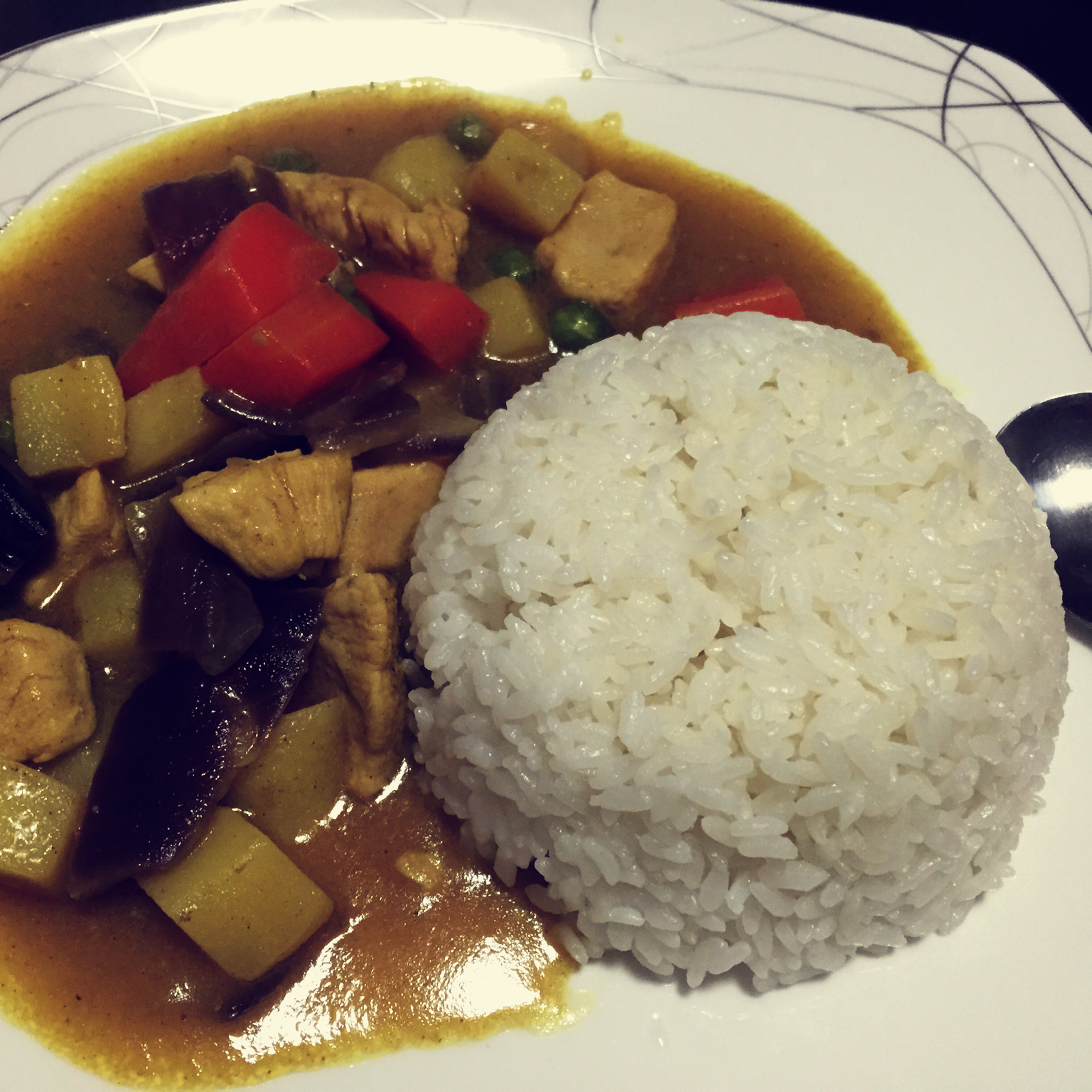 零失败日式咖喱鸡肉饭！！最正宗日本家庭做法！简单又好吃！