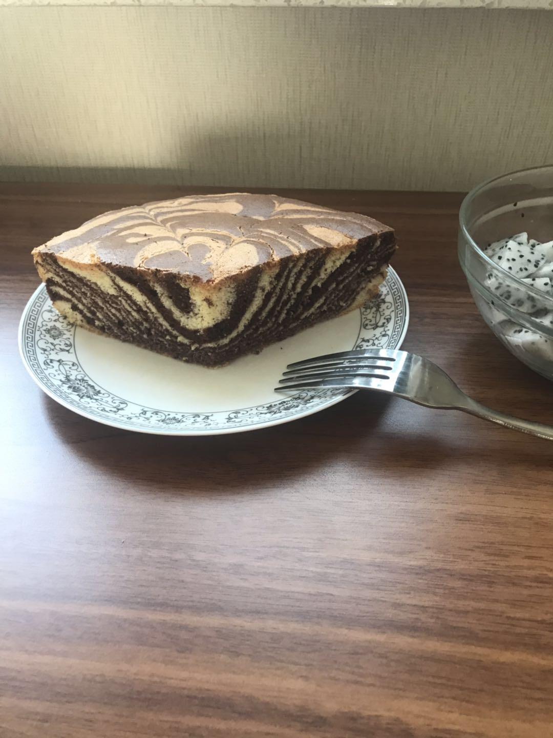 双色拉花戚风蛋糕