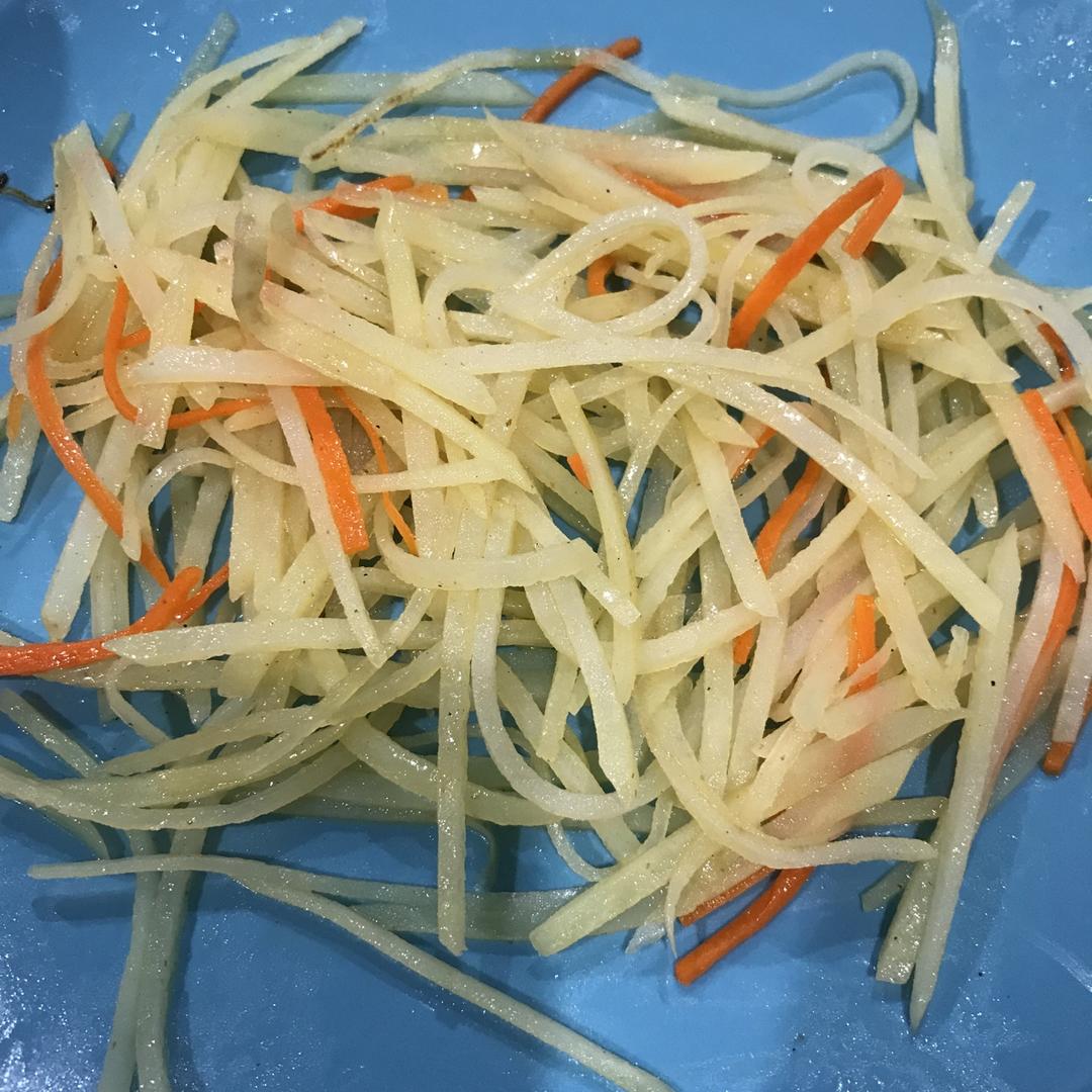 炒胡萝卜土豆丝