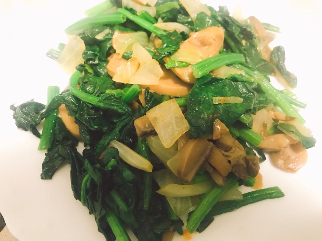 菠菜炒蘑菇