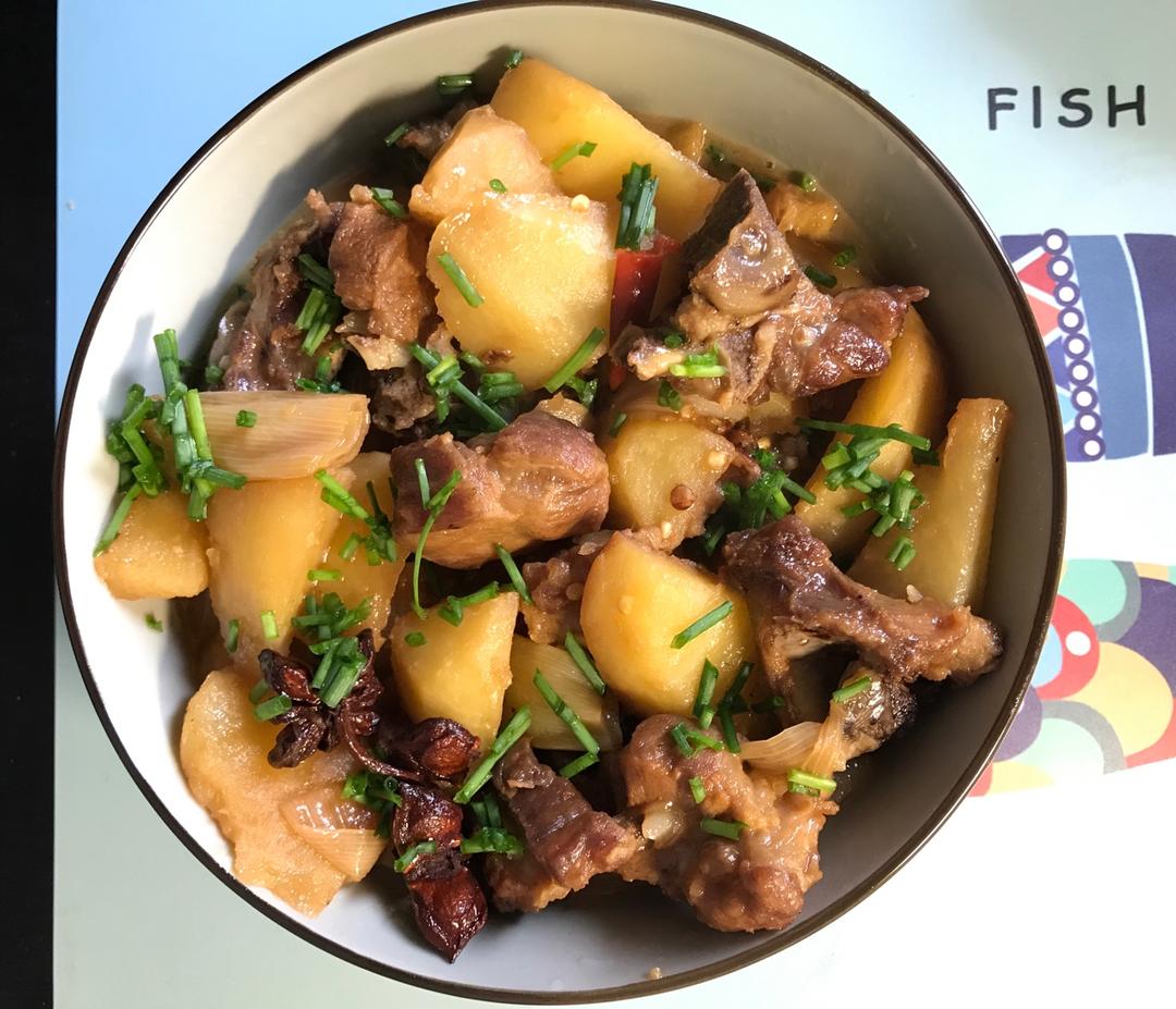 土豆烧排骨