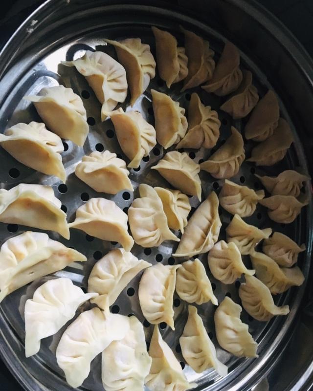包饺子