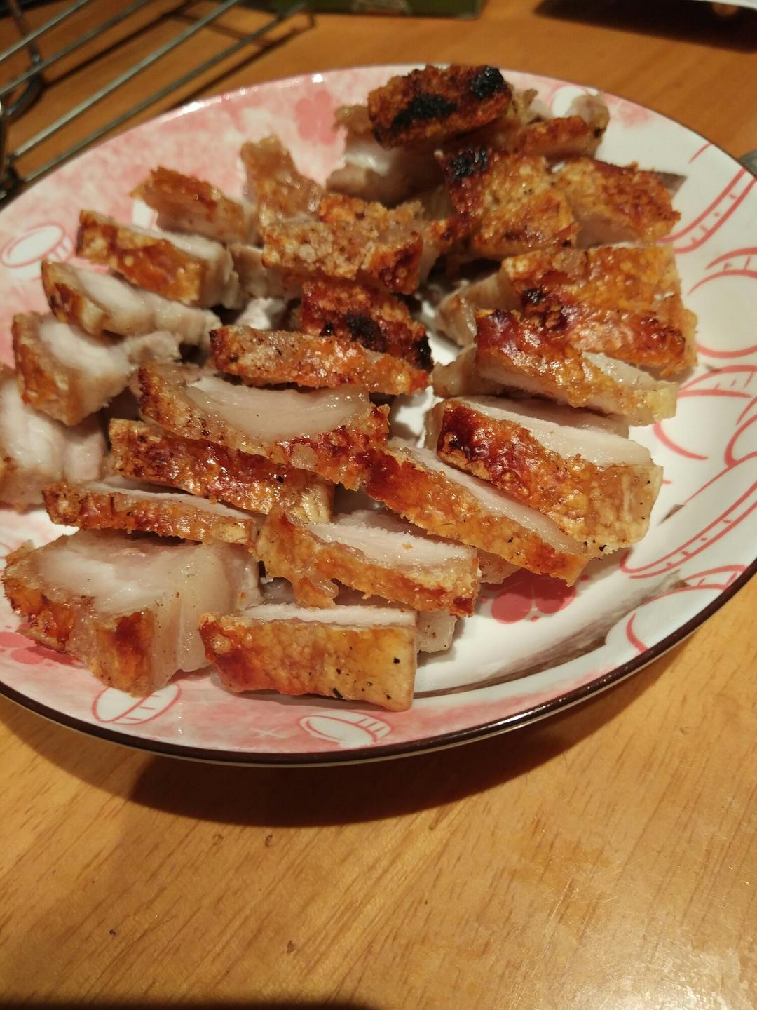 墨落_wtkn做的广式脆皮烧肉