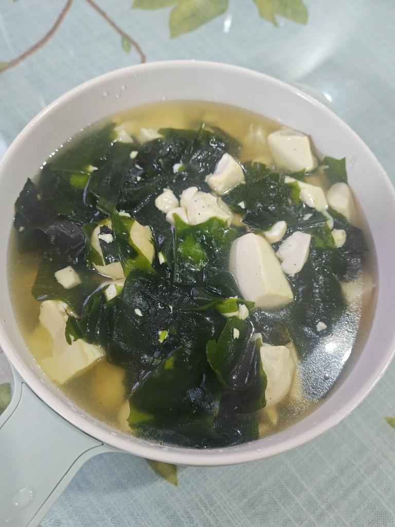 裙带菜豆腐汤🍲10分钟一锅出