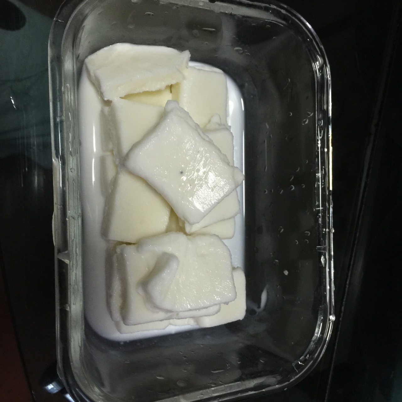 椰丝牛奶小方糕