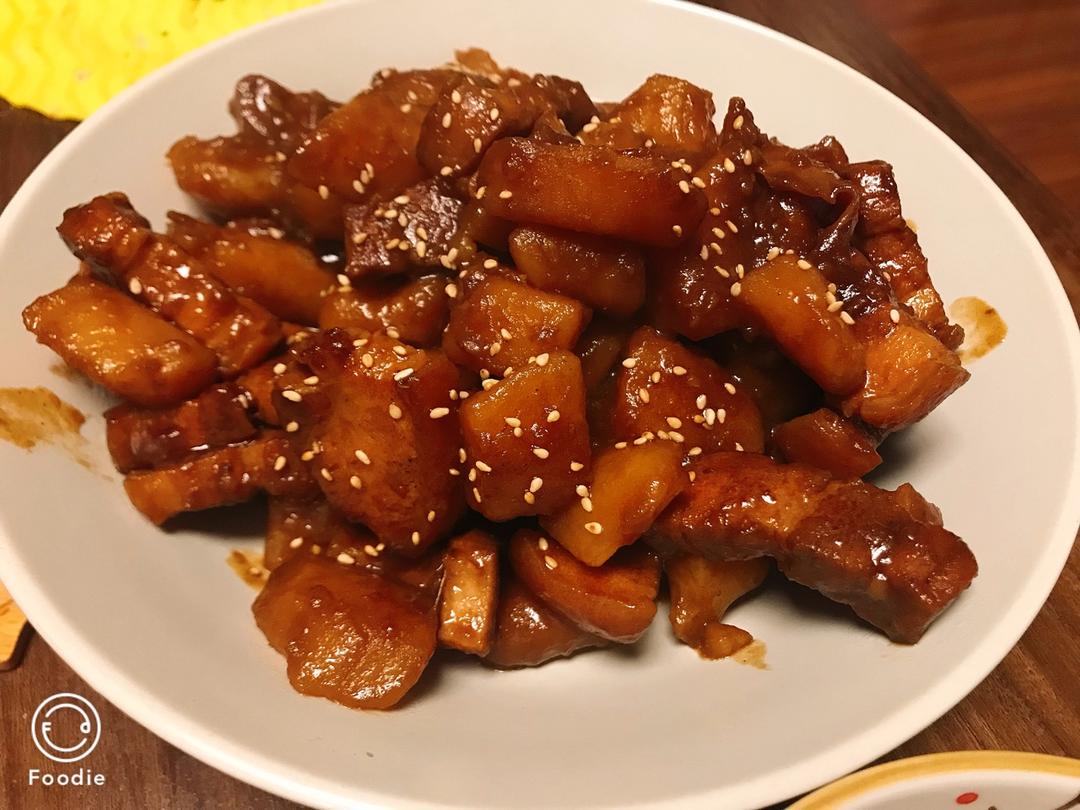 红烧肉炖土豆