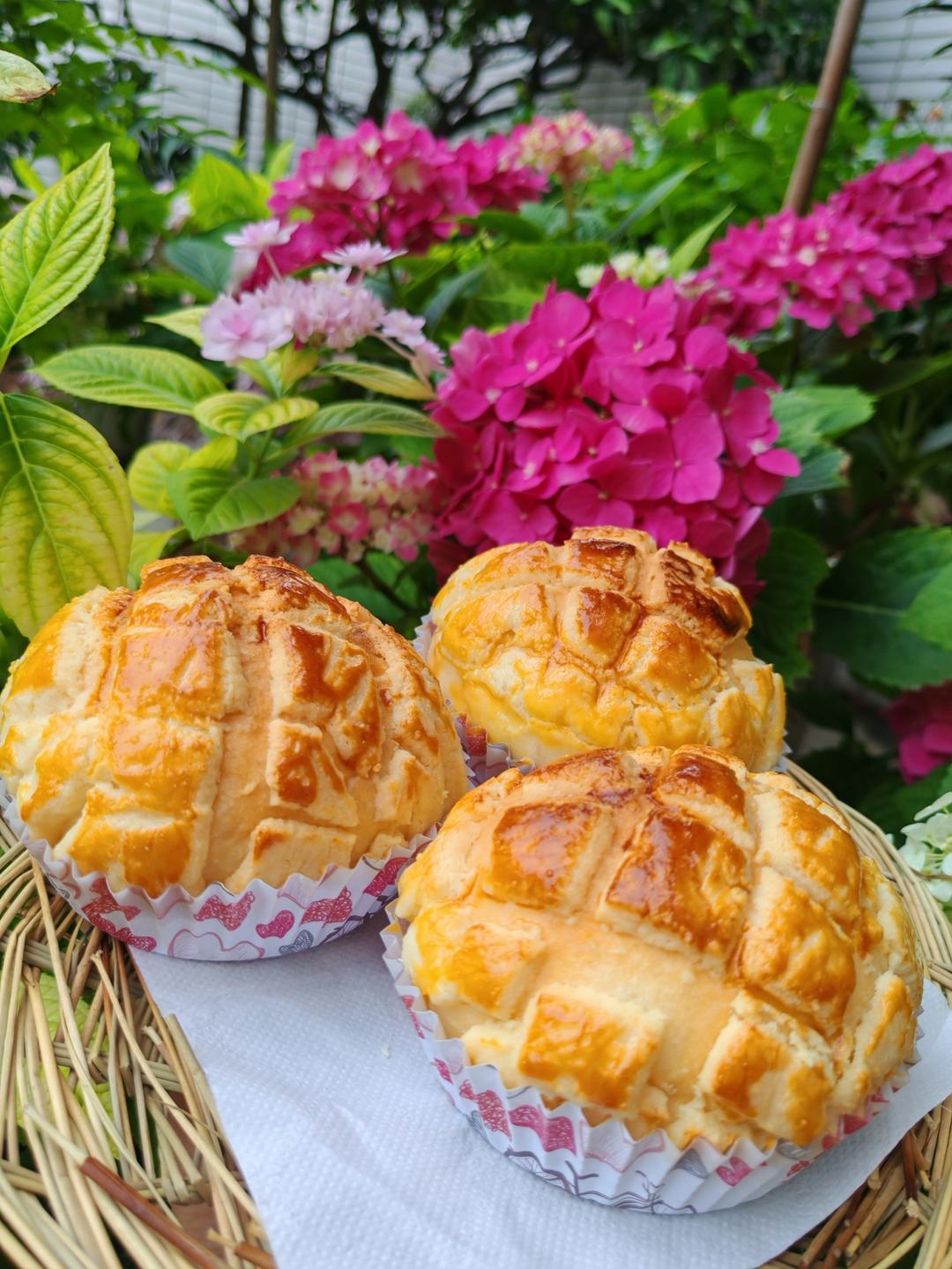 燕飞飞2做的超级经典港式酥皮菠萝包冰火菠萝油永不下架的面包