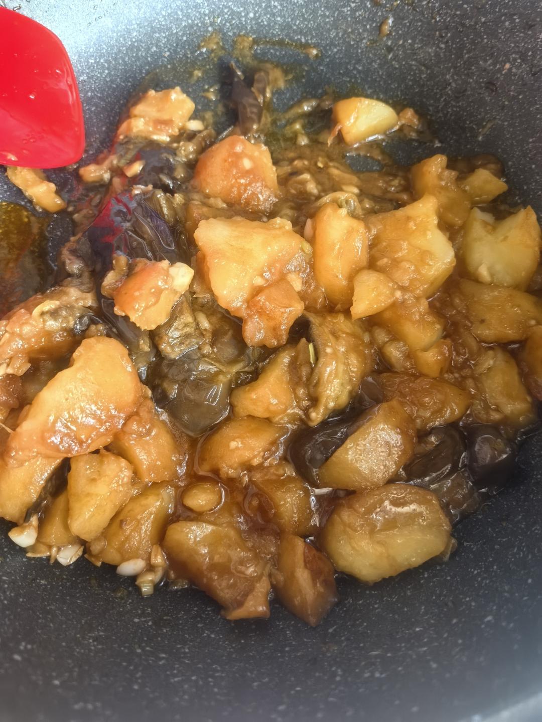土豆炖茄子