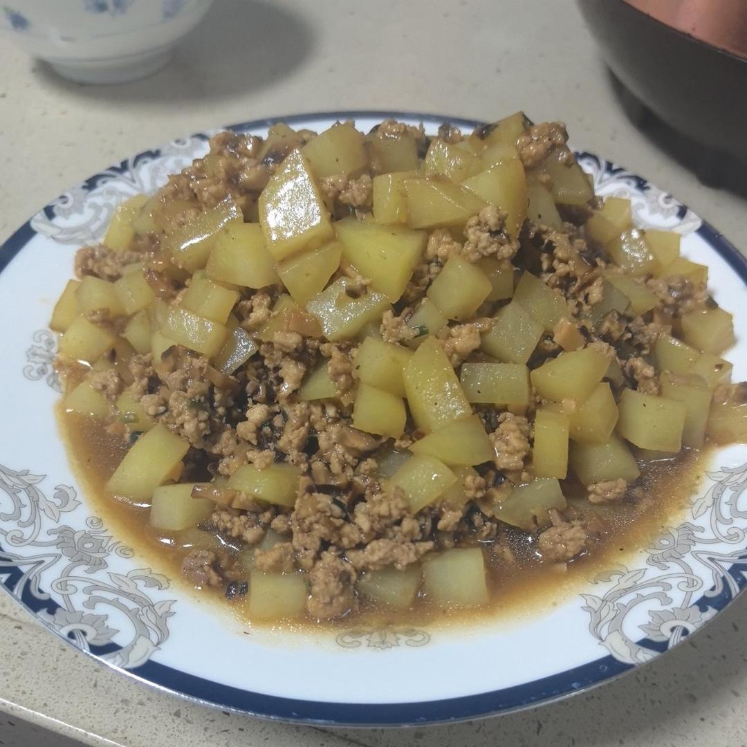 ㊙️香菇土豆肉沫拌饭❗️比外卖还好吃