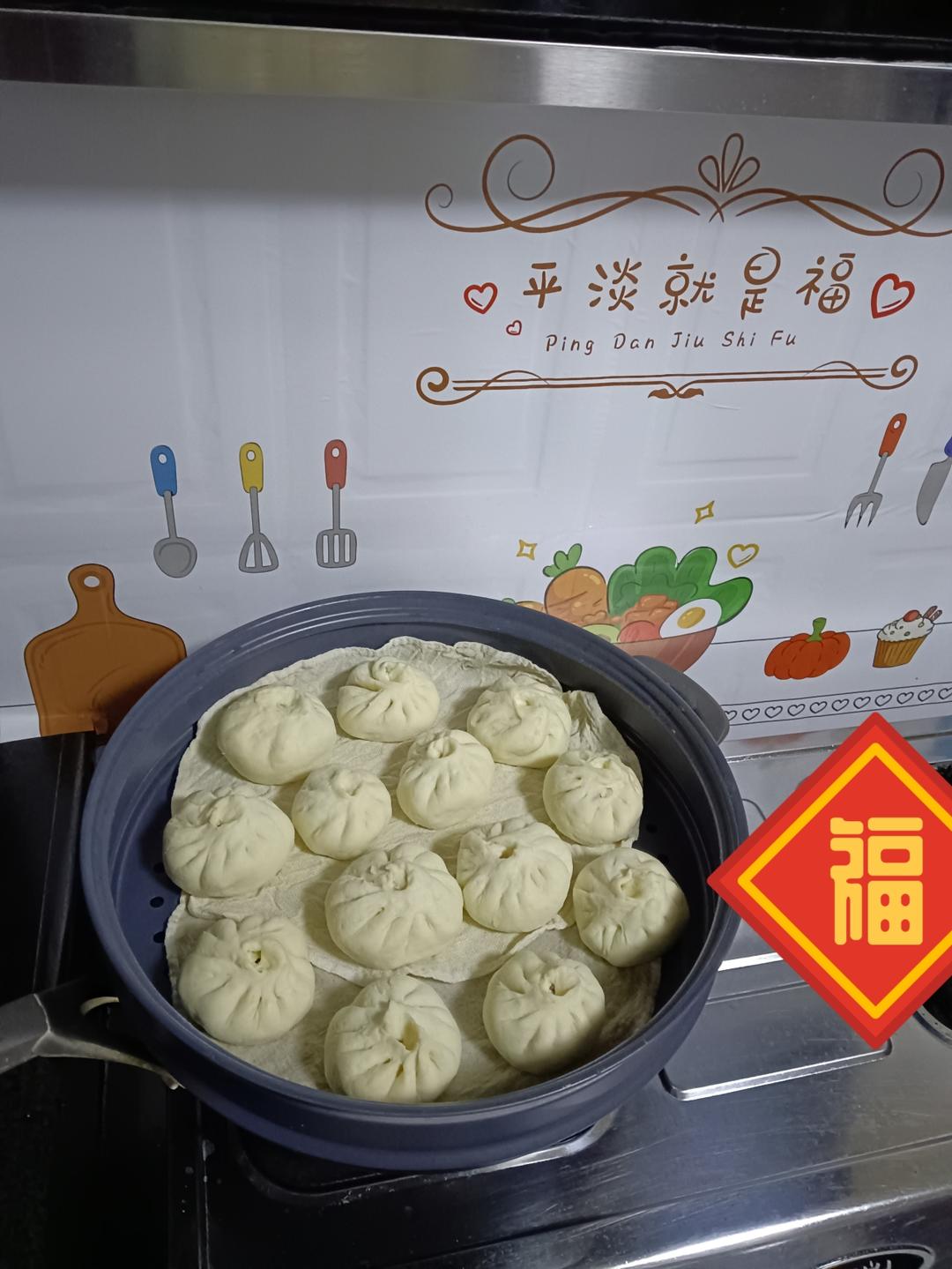 皮薄馅多汤汁浓郁的大肉包