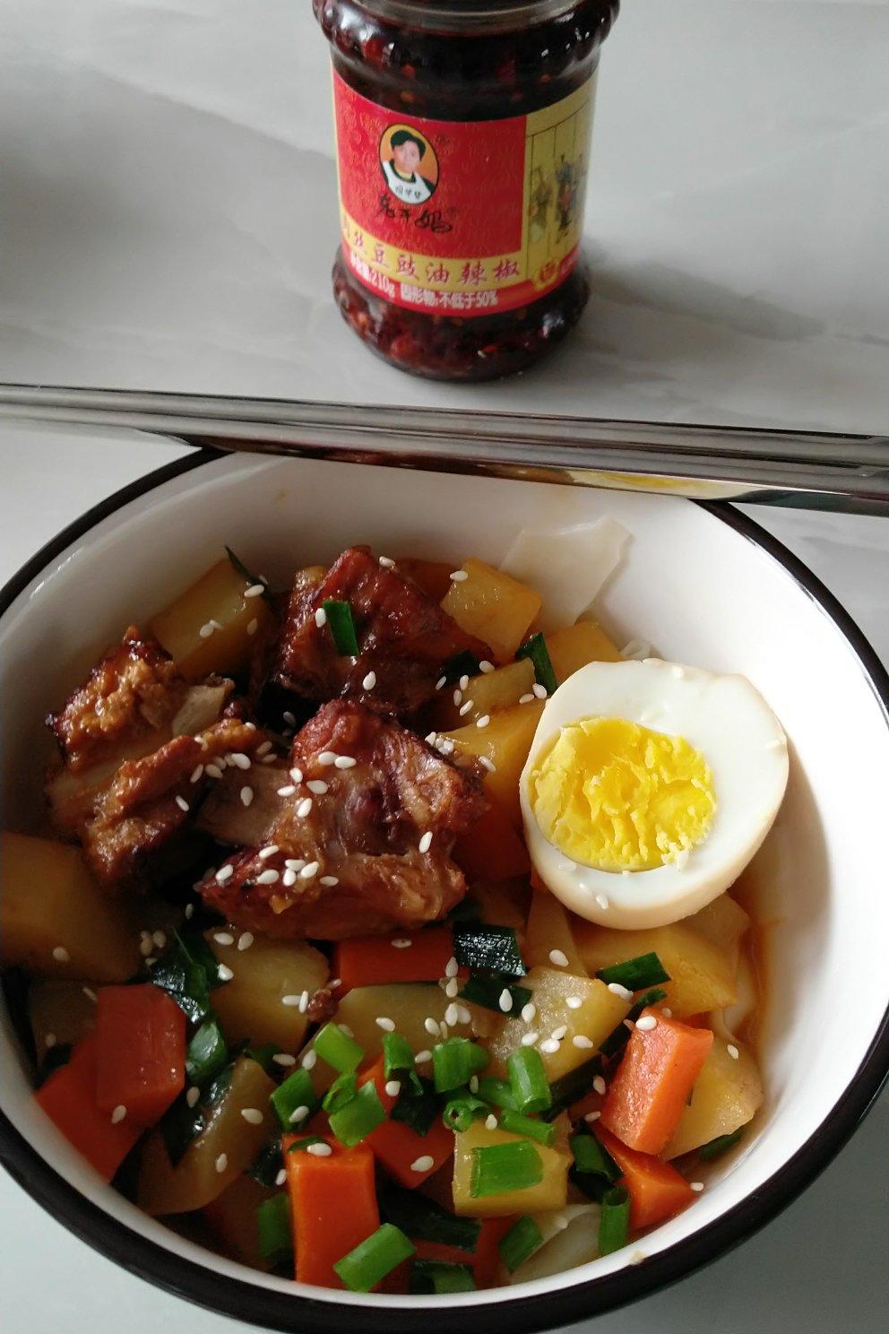 红烧排骨面