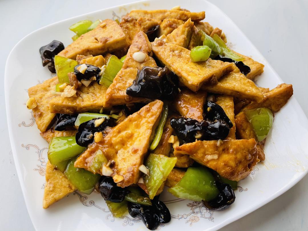 家常炒豆腐的做法