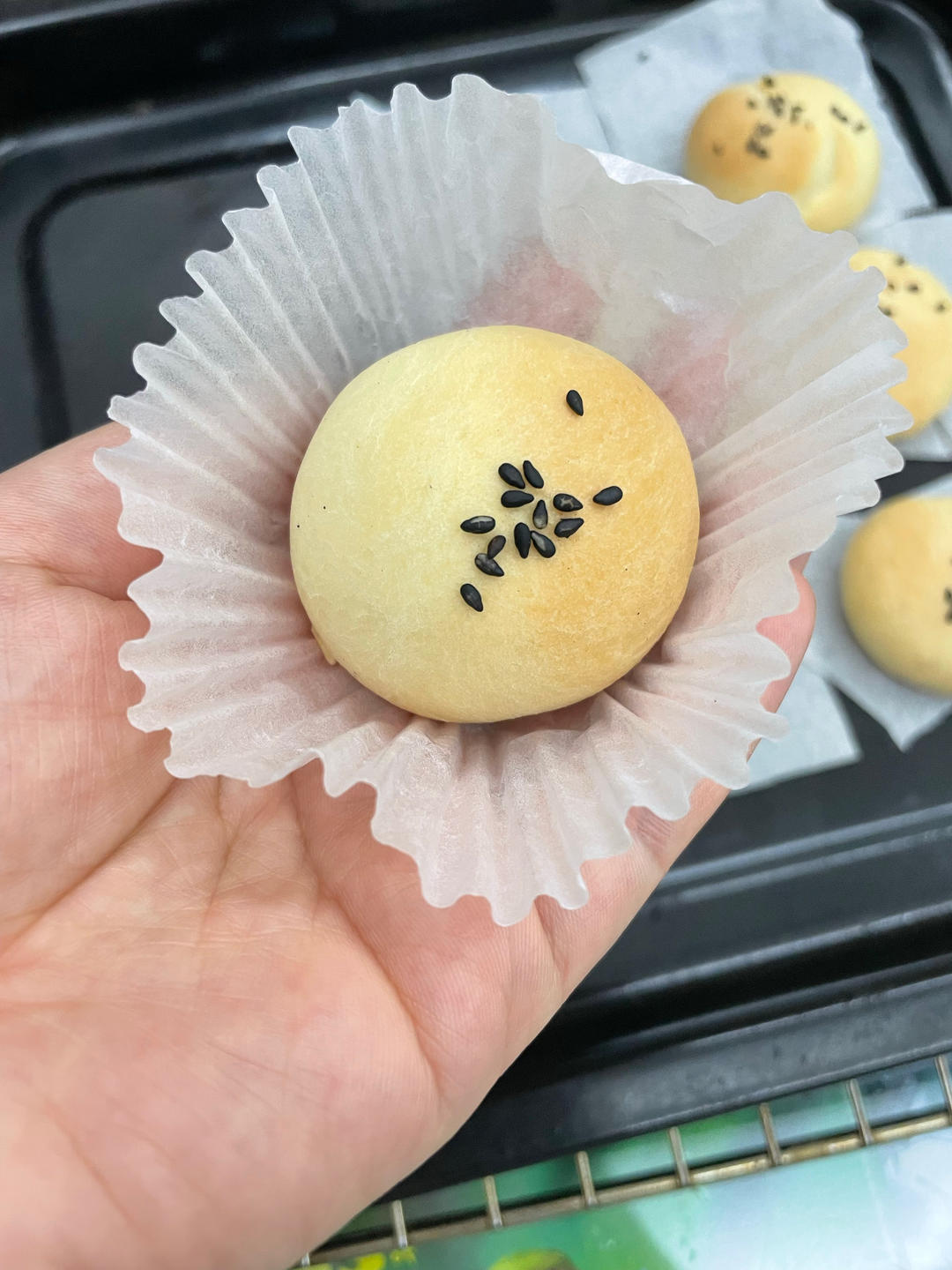 打发淡奶油的终极消耗配方—嫩到没朋友的奶油软面包