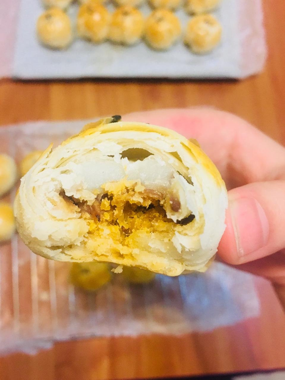 麻薯豆沙辣松蛋黄酥
