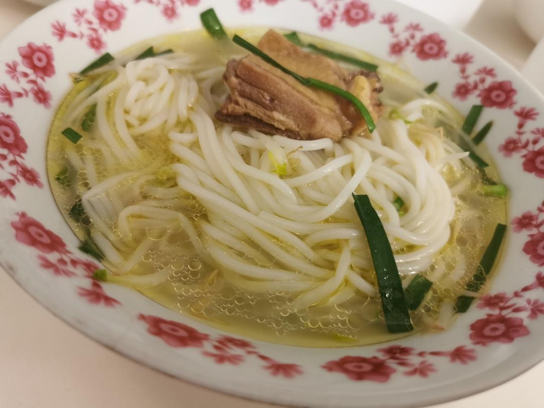 鸡汤米线