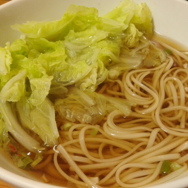 超级无敌美味懒人酸汤麻辣面（十分钟搞定色香味俱全）