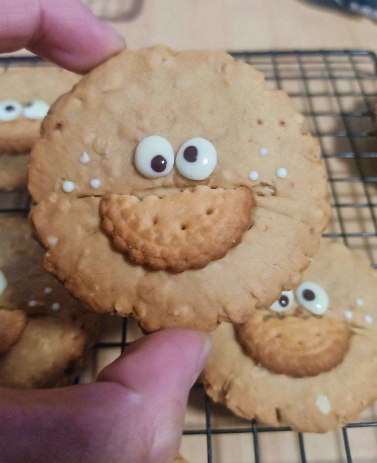 小鑫爱烘焙做的呆萌可爱的创意卡通燕麦曲奇饼干无模具