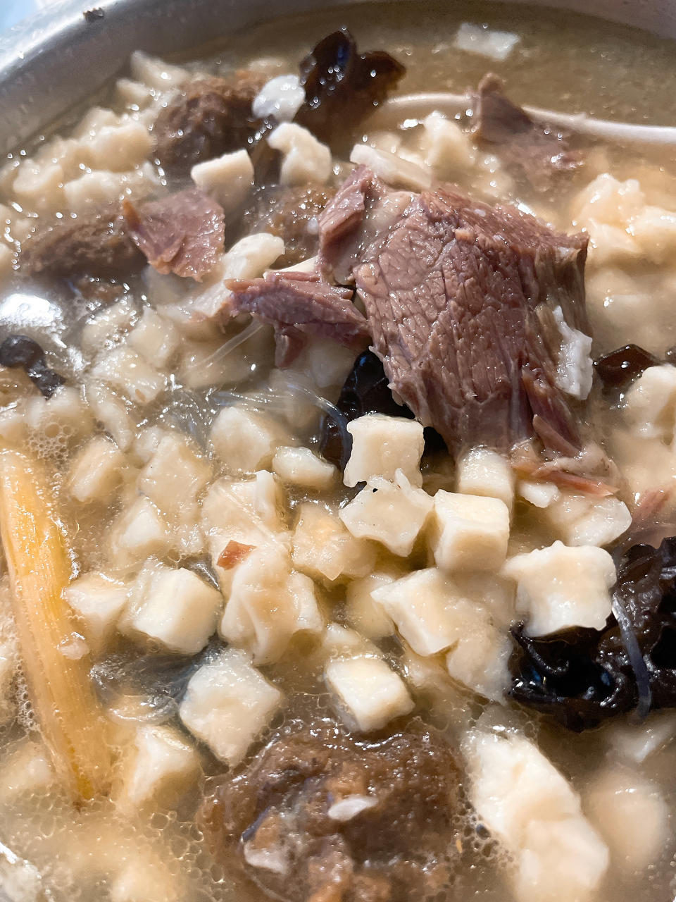 牛肉泡馍，正宗的味道