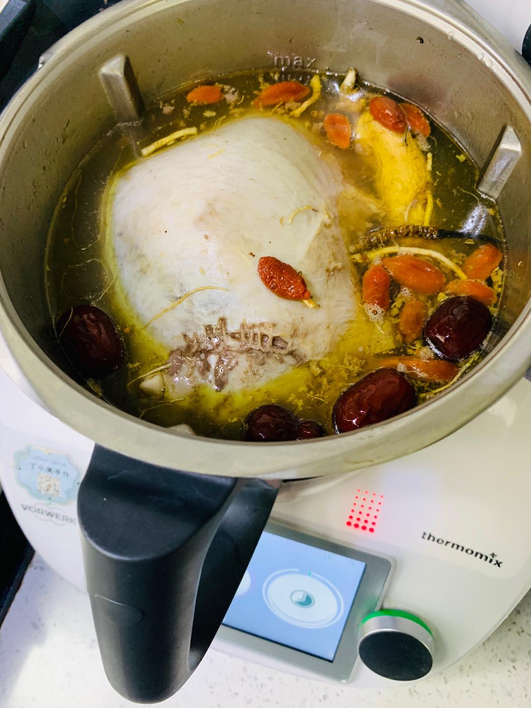 猪肚煲鸡的做法