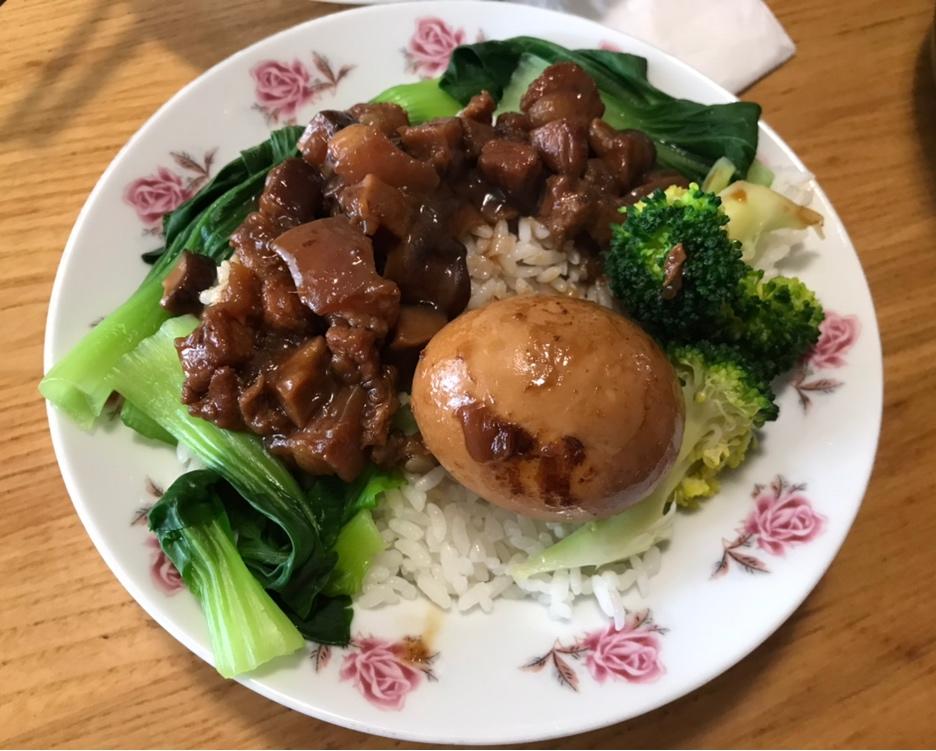 台式卤肉饭~