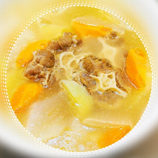 清炖牛尾汤