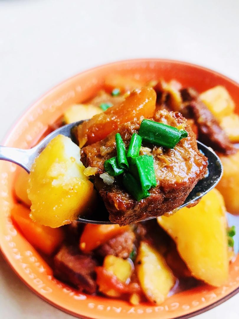番茄土豆炖牛腩