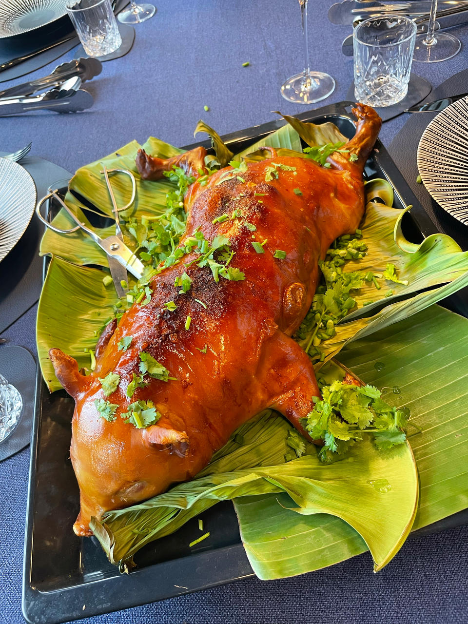 泰式烤乳猪釀芋头饭