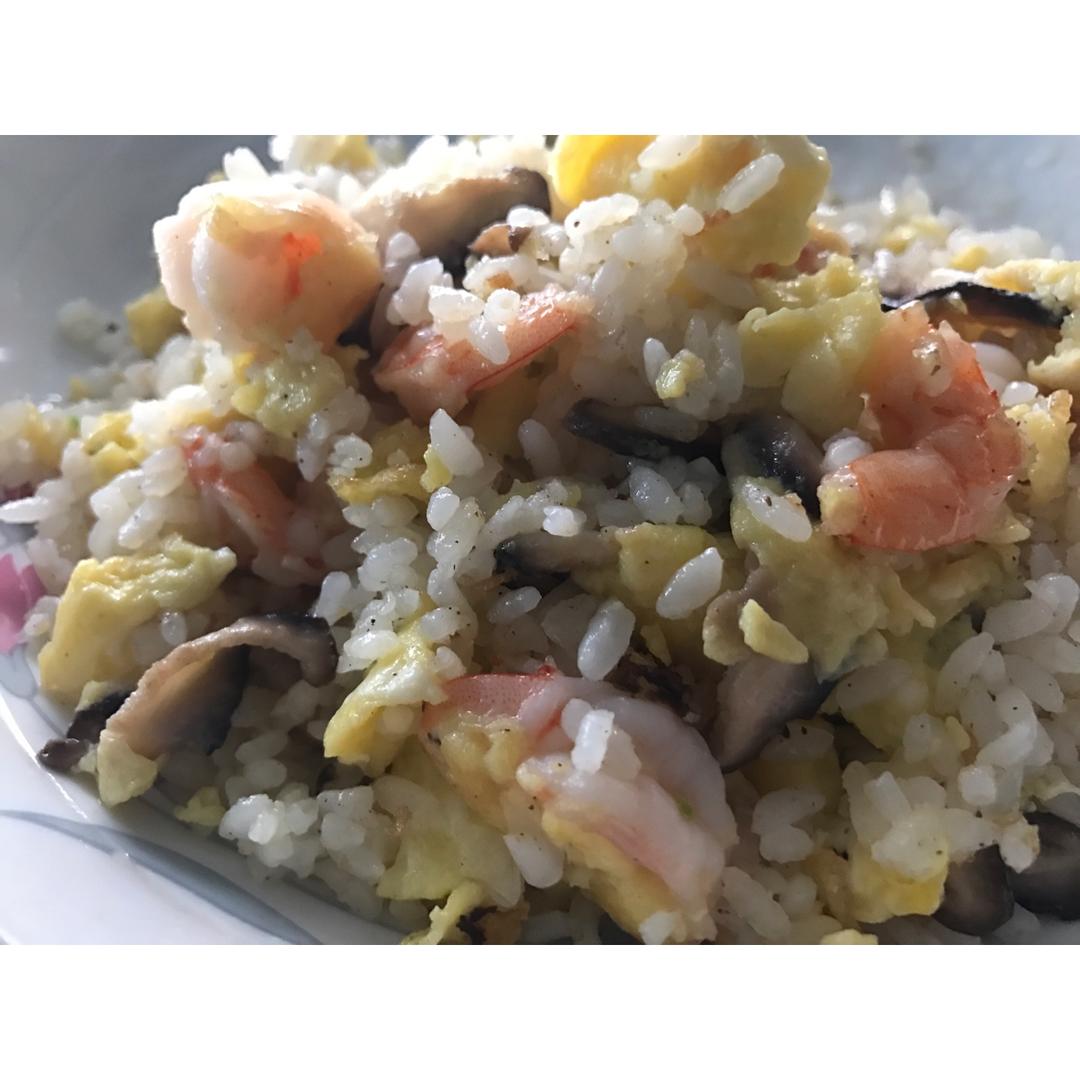 滑蛋虾仁饭