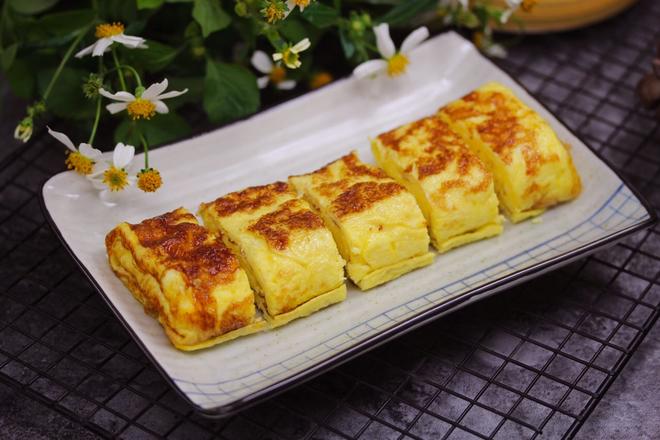 厚蛋烧玉子烧（胡萝卜菠菜、藜麦海苔肉松)的做法