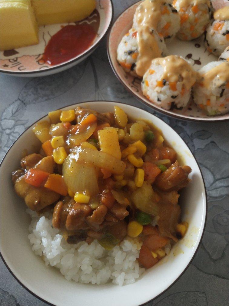 小猴子yr做的咖喱饭