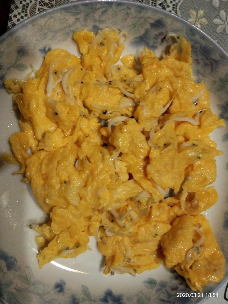 银鱼🐟炒蛋