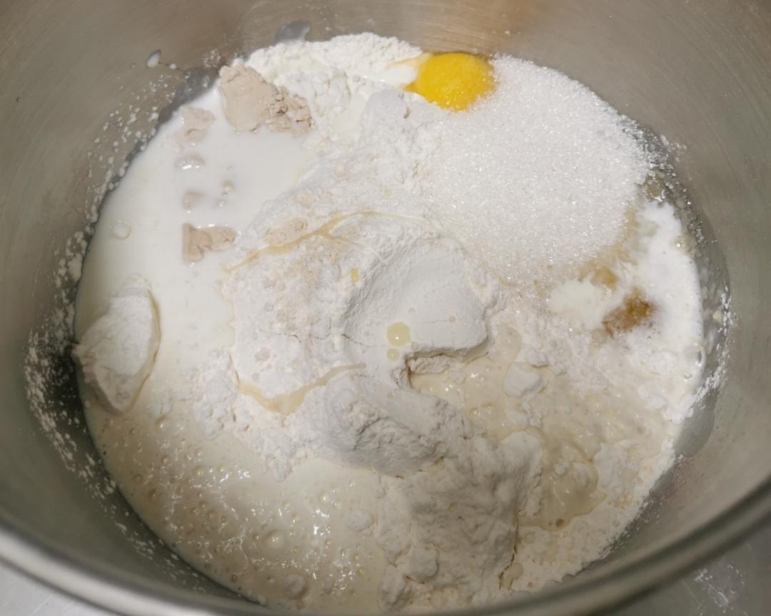 纯奶手撕吐司的做法 步骤1