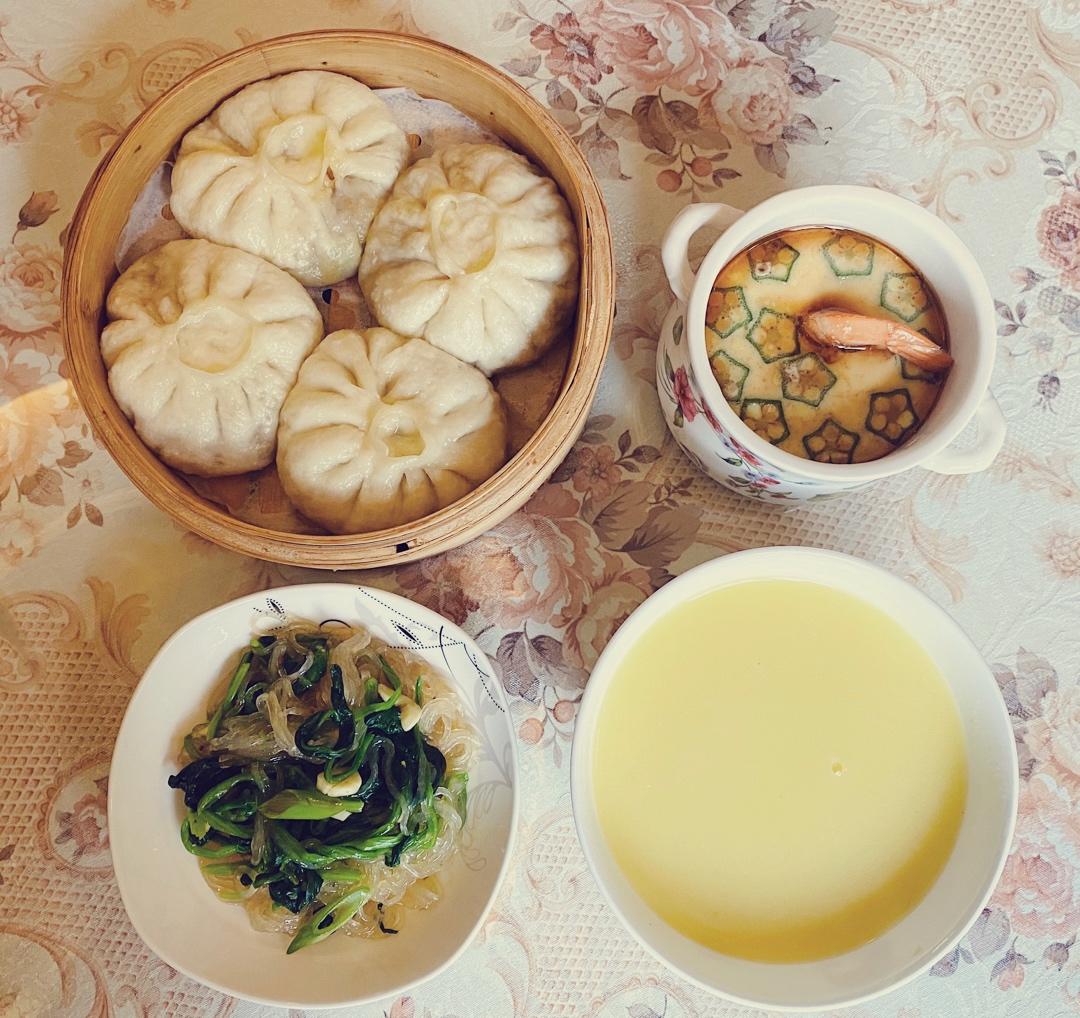 颜值控-做一朵开在碗里的花秋葵蒸水蛋