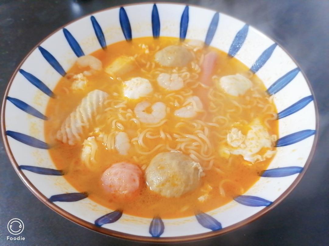 酸酸辣辣の冬阴功鲜虾面