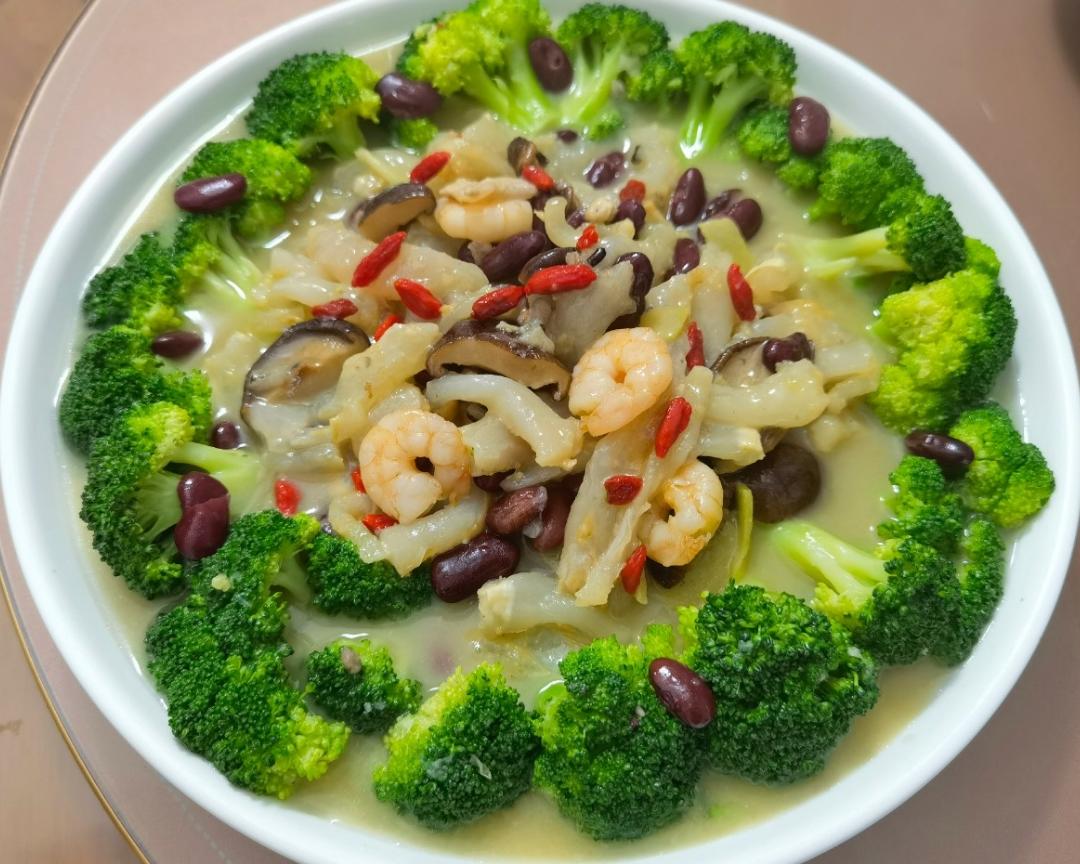 红焖猪蹄筋西兰花