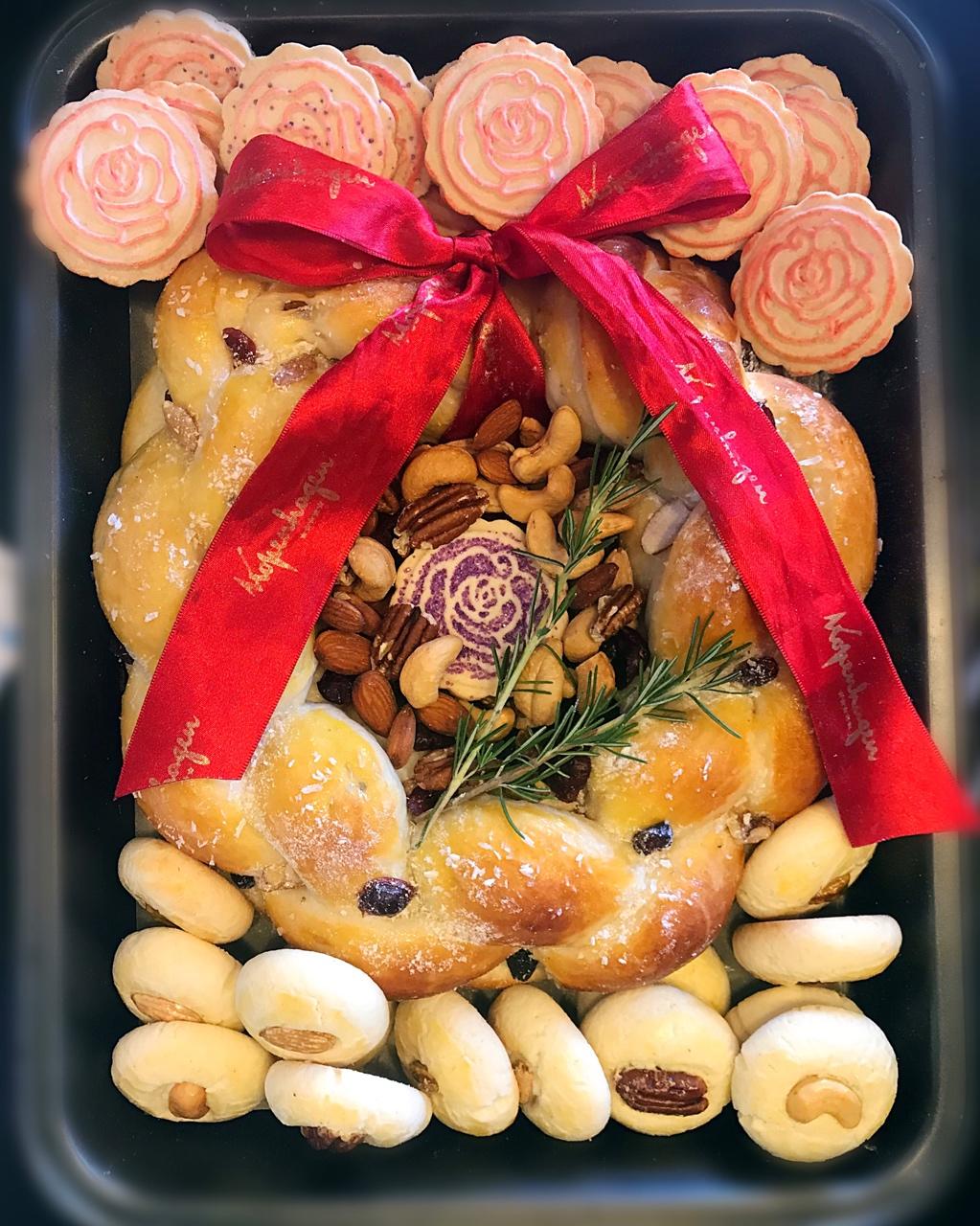 zoe莎拉加分做的圣诞花环面包