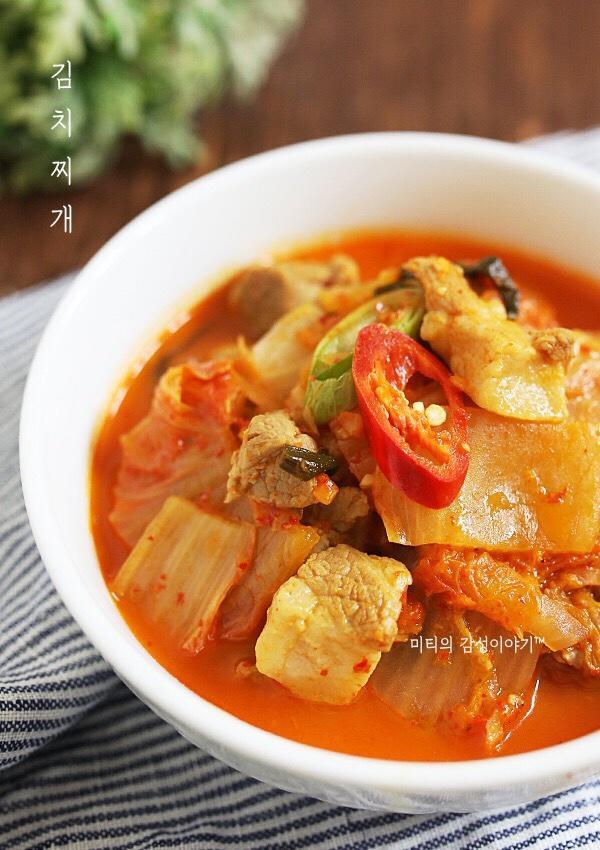 韩式泡菜汤（김치찌개)的做法