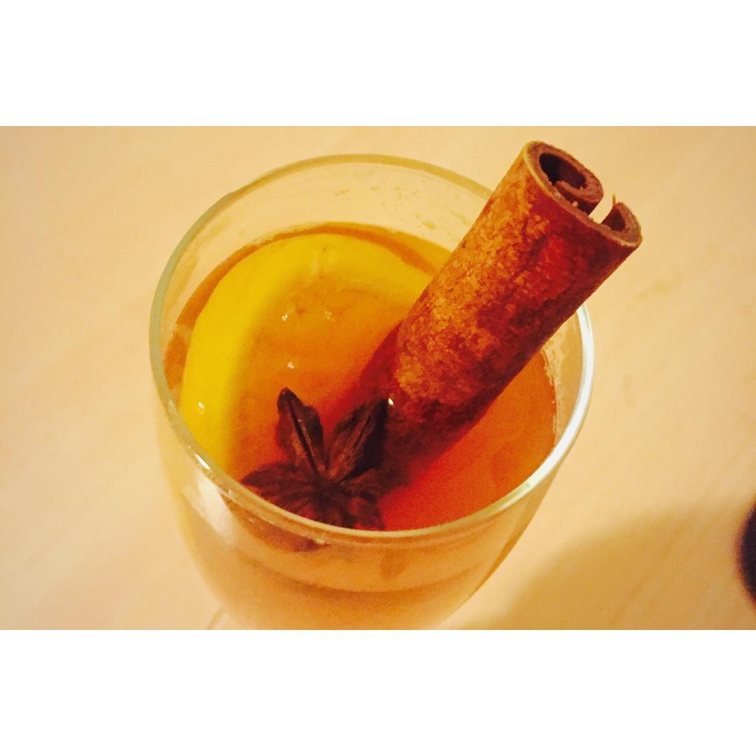 热白葡萄酒