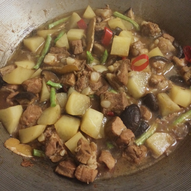 土豆炖排骨