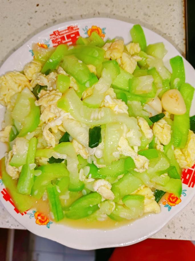 丝瓜炒鸡蛋5分钟夏日防暑快炒