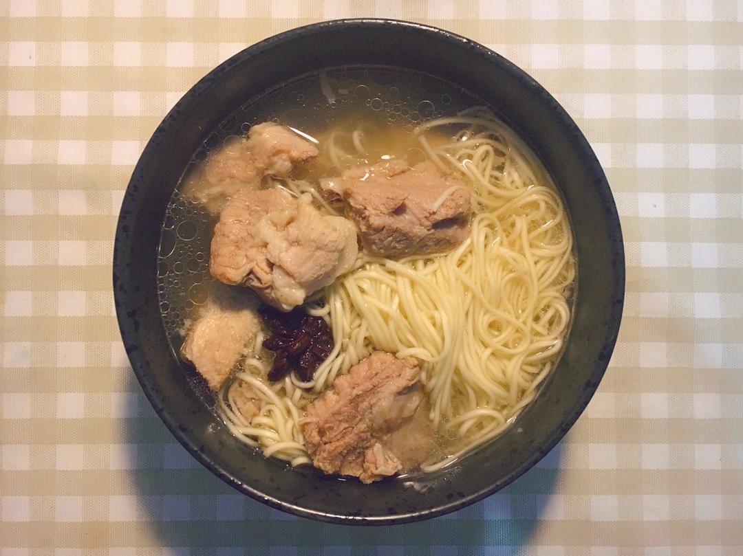 排骨汤面