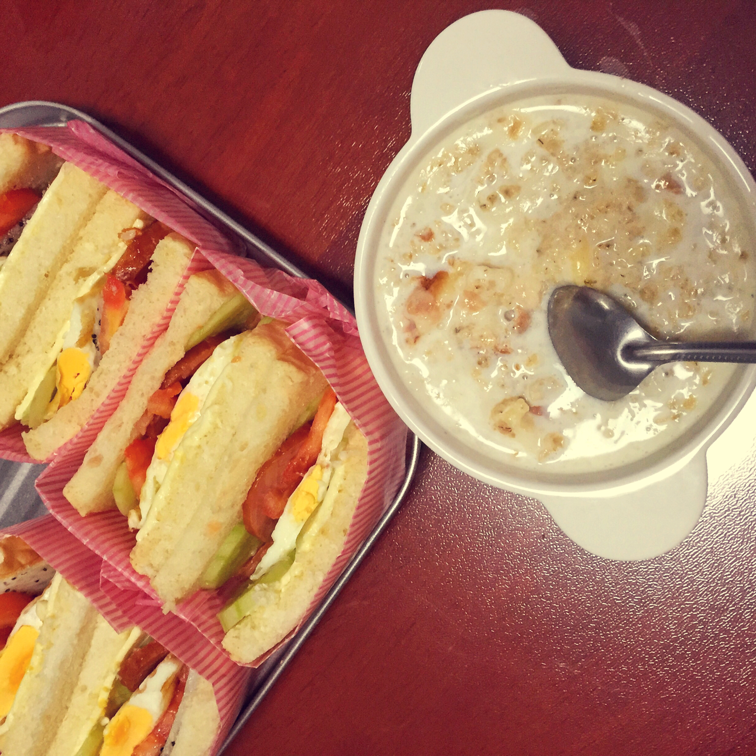 豪华版沼サン（沼三明治）—肉松&鸡蛋沙拉&火腿片&奶酪