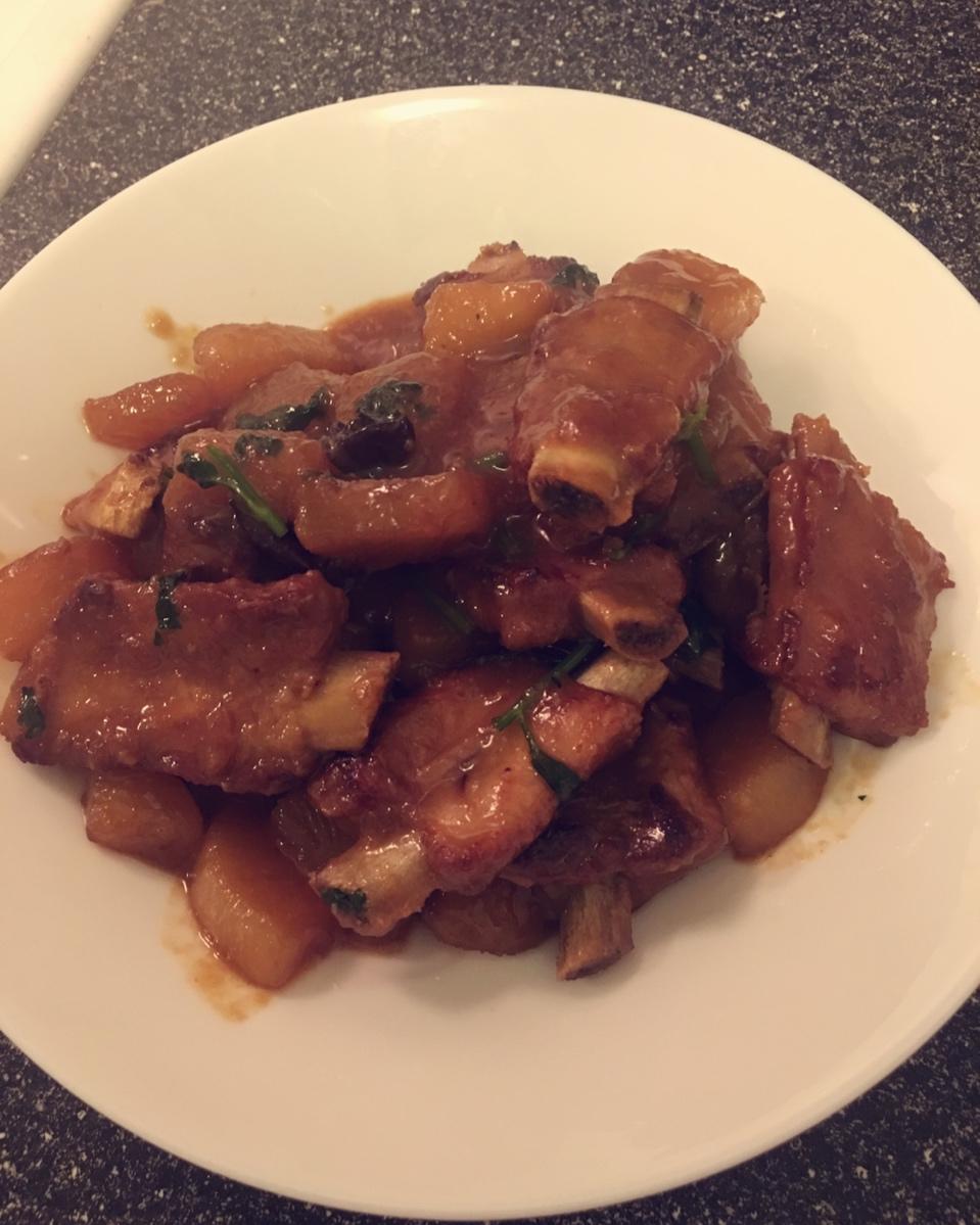 萝卜红烧排骨