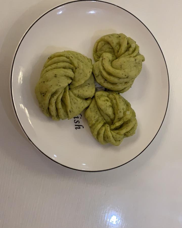 葱香椒盐花卷