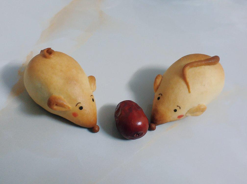 小老鼠烧果子