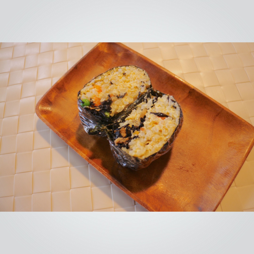 不用捏的饭团(おにぎらず)