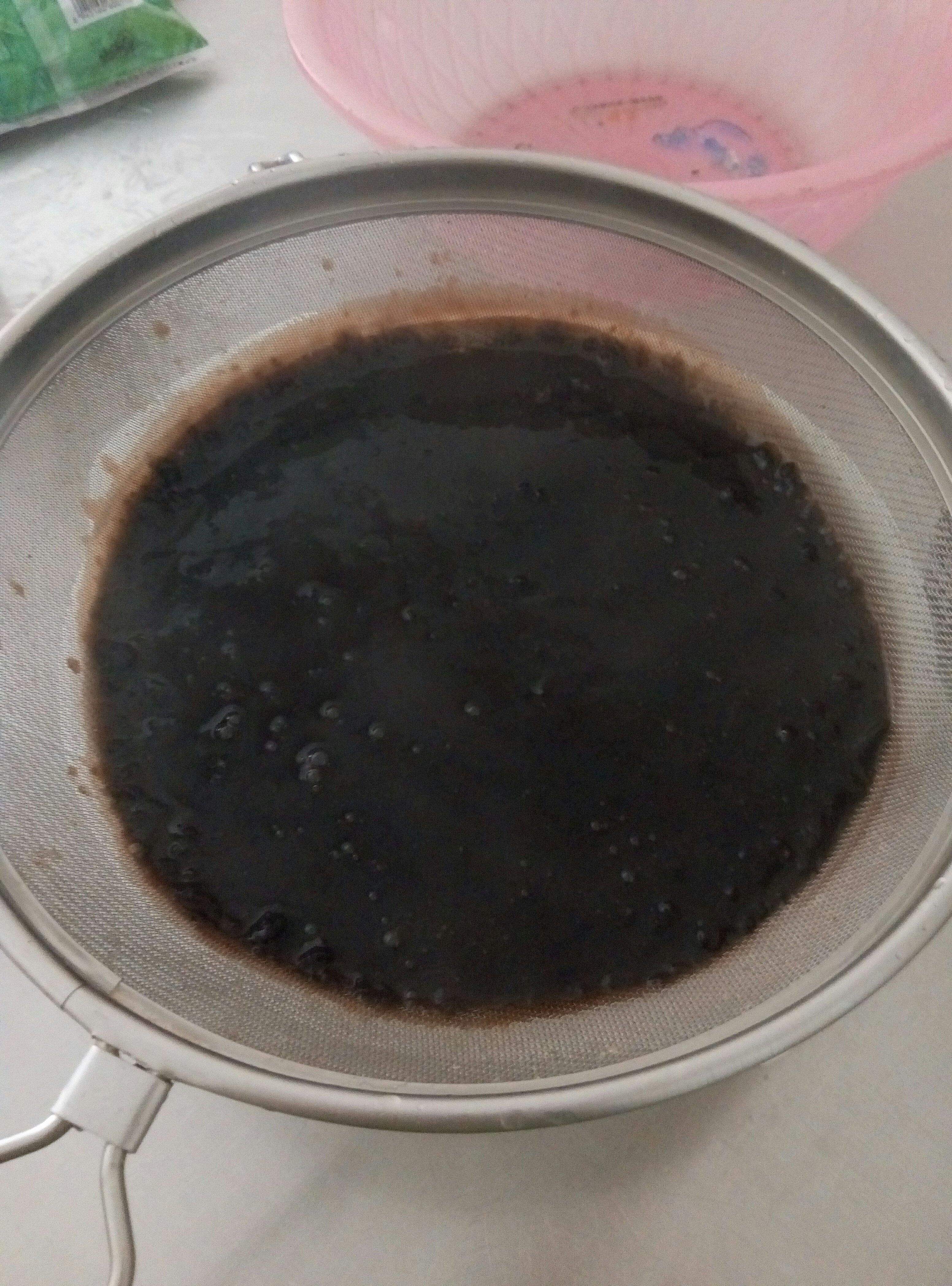 姜汁红糖黑凉粉的做法 步骤4